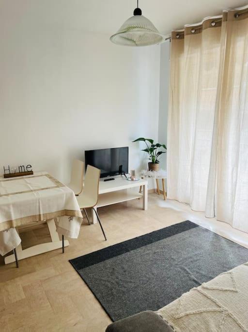 Studio 4 Couchages A 200 M De La Plage Avec Garage, Linge De Maison Et Serviettes Pour 30 Euros En Option Juan-les-Pins Exterior photo
