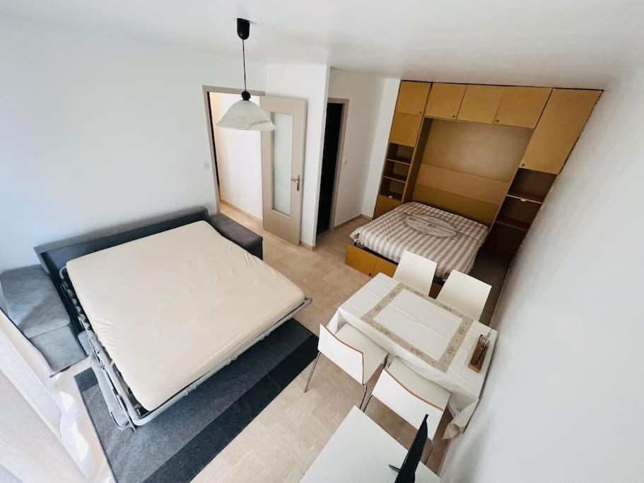 Studio 4 Couchages A 200 M De La Plage Avec Garage, Linge De Maison Et Serviettes Pour 30 Euros En Option Juan-les-Pins Exterior photo